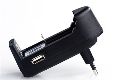 Κίνα Τυποποιημένος της ΕΕ βουλωμάτων USB φορτιστής μπαταριών λίθιου ιονικός, ο ιονικός Μαύρος φορτιστών λι Usb μικροϋπολογιστών προμηθευτής