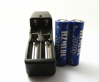 Κίνα AC100-240V διπλός φορτιστής μπαταριών 18650 για το βούλωμα της αμερικανικής ΕΕ οικιακών μπαταριών προμηθευτής